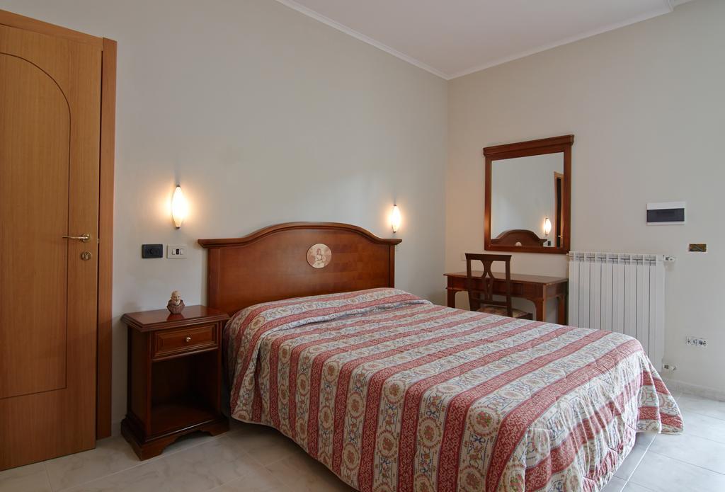 Albergo Villa Bianca San Giovanni Rotondo Kamer foto