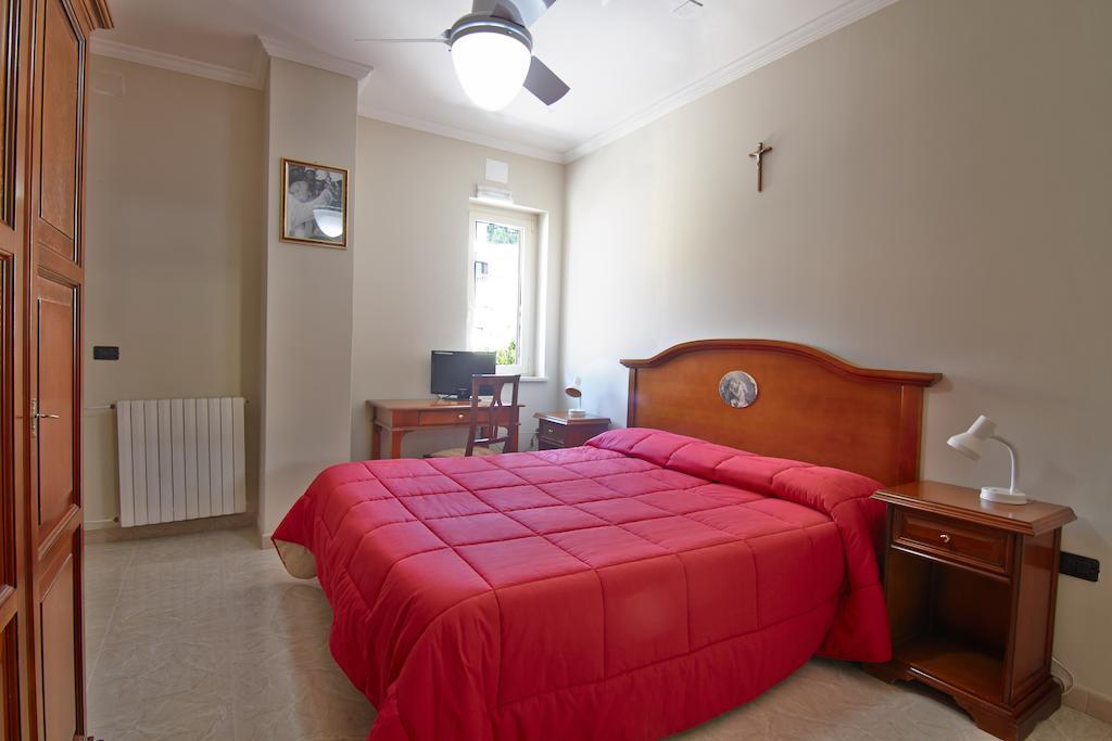 Albergo Villa Bianca San Giovanni Rotondo Kamer foto